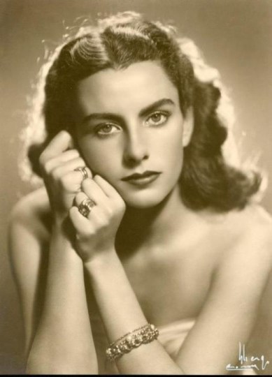 La Princesse de Strongoli par Arturo Ghergo, Naples, collection privée.